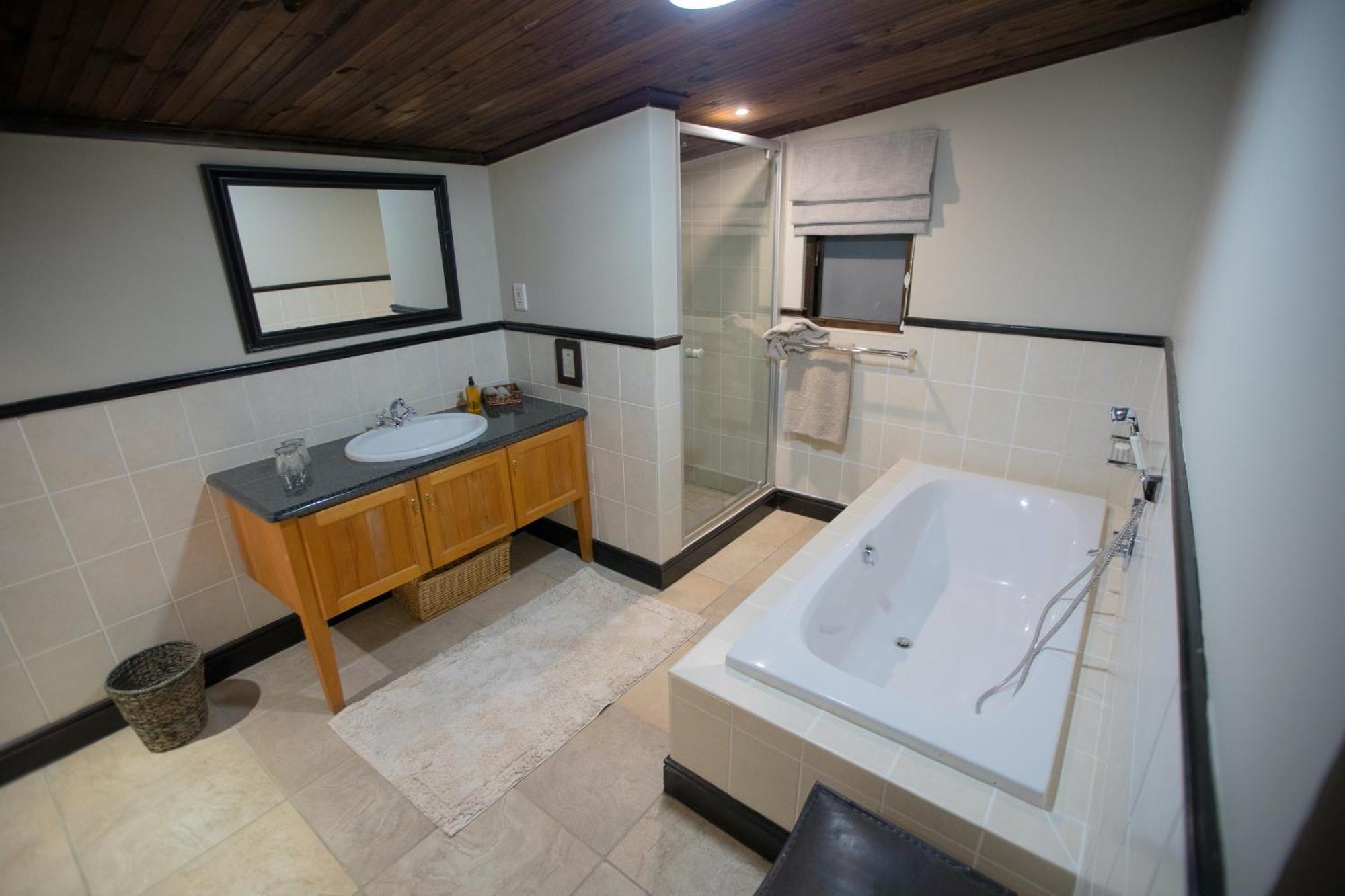 Swartberg Private Game Lodge Oudtshoorn Exterior photo