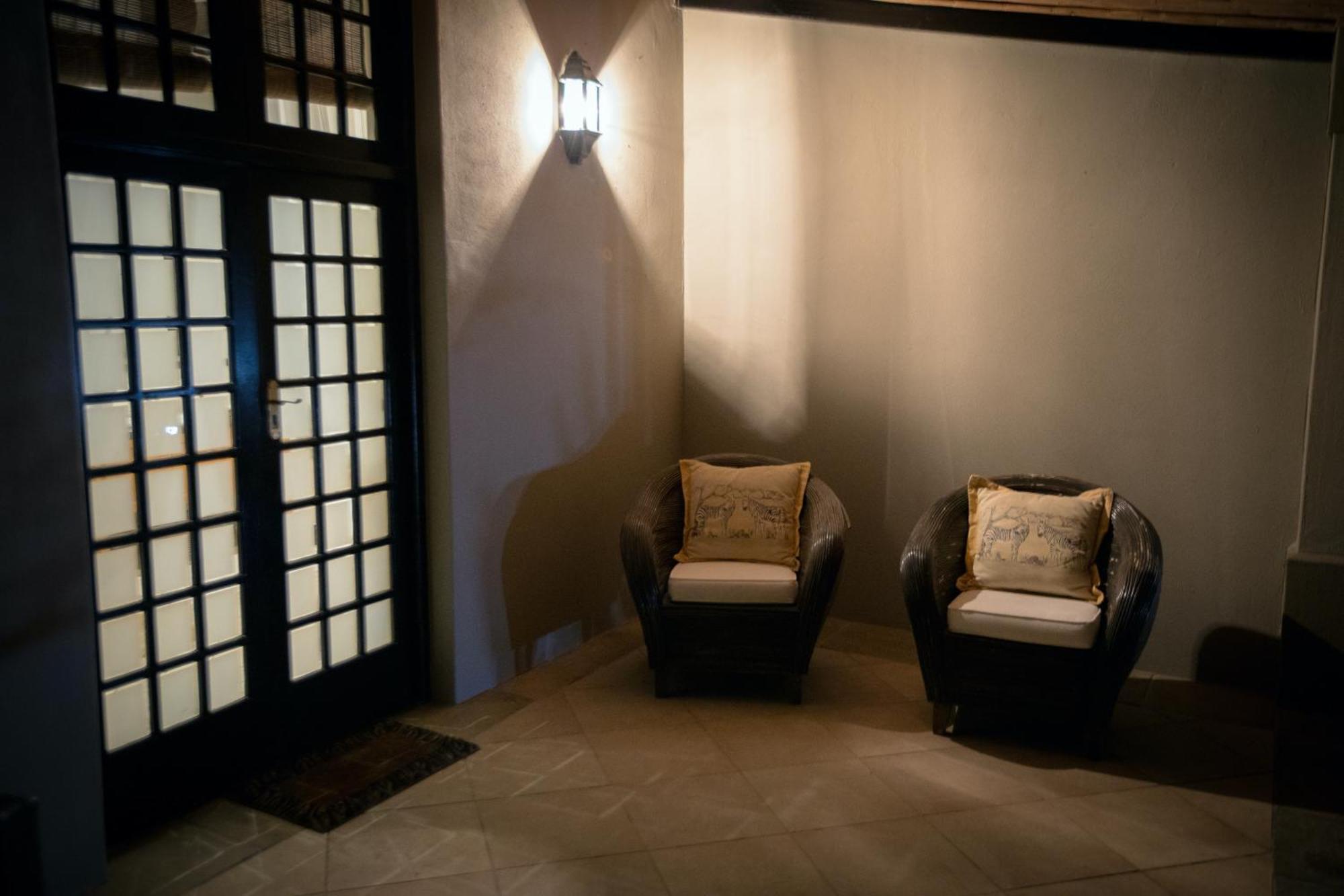 Swartberg Private Game Lodge Oudtshoorn Exterior photo