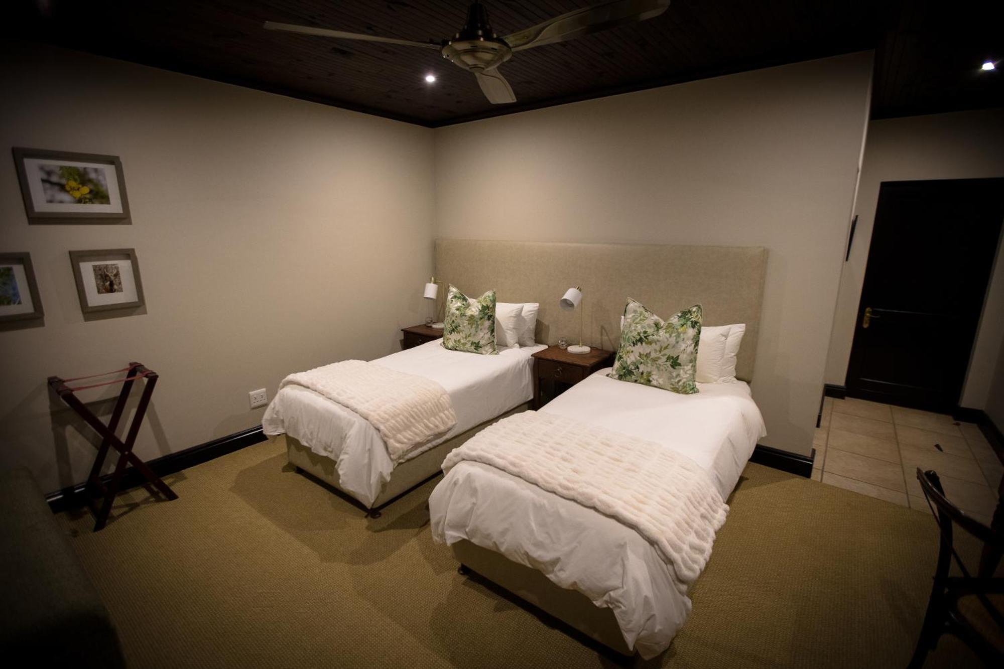 Swartberg Private Game Lodge Oudtshoorn Exterior photo