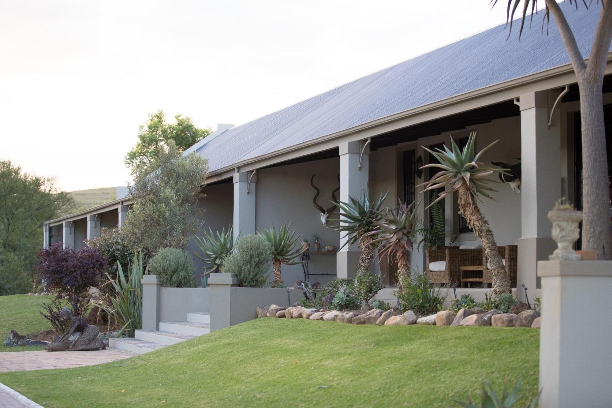 Swartberg Private Game Lodge Oudtshoorn Exterior photo